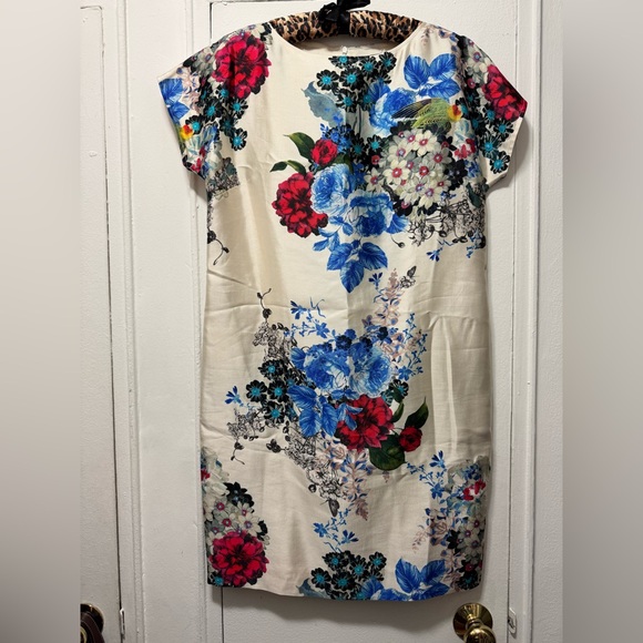 St. John Collection Silk Enchanted Floral Print Mikado Dress Cream Sz 6
